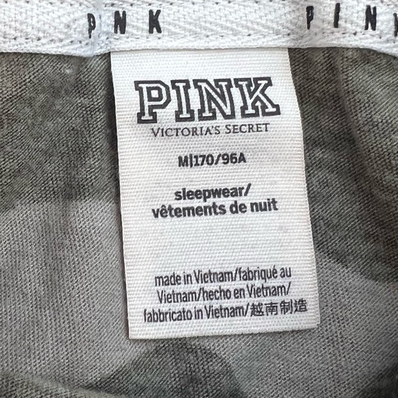 Bundle of 3 Women’s Short Sleeve Camo Tees Size S/M PINK Victoria’s Secret - Picture 7 of 7